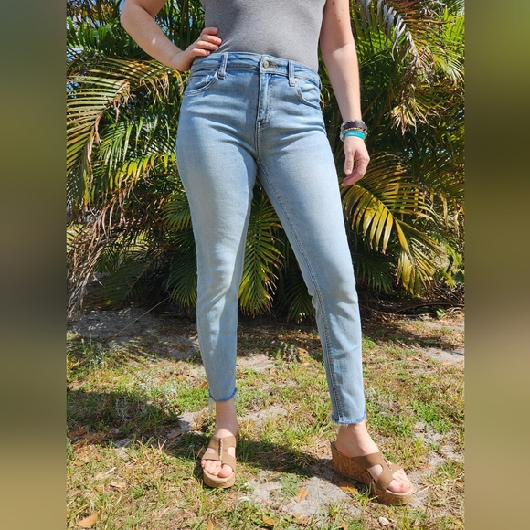 Pistola Arielle Skinny Scissor Cut Hem Jean, size 29 - Picture 2 of 13